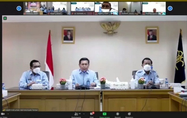 Wakil Menteri Hukum dan HAM Edward Omar Sharif Hieraj hadir selaku pembicara kunci dalam pertemuan virtual Peluncuran dan Sosialisasi Buku Panduan Teknis